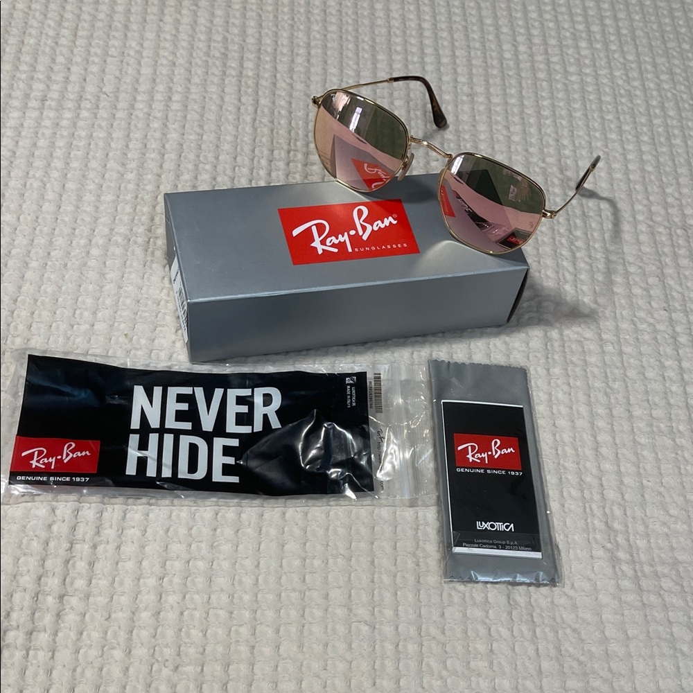 Ray-Ban Gold Frame with Pink Lenses